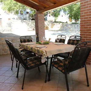 Vinkovic Ferienhaus