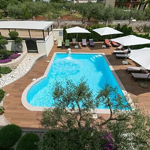  Appartement Birikina With Pool